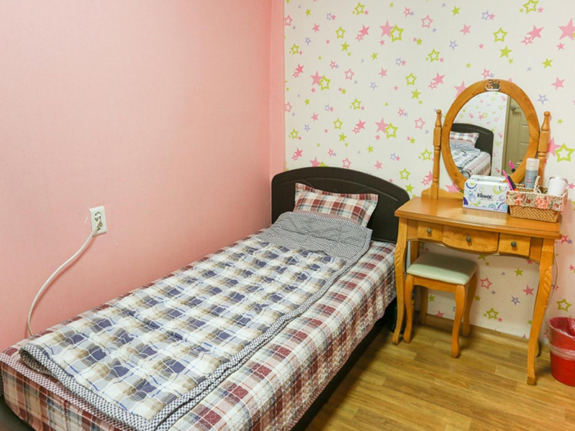 Funstay Inn Guesthouse Busan Ruang foto