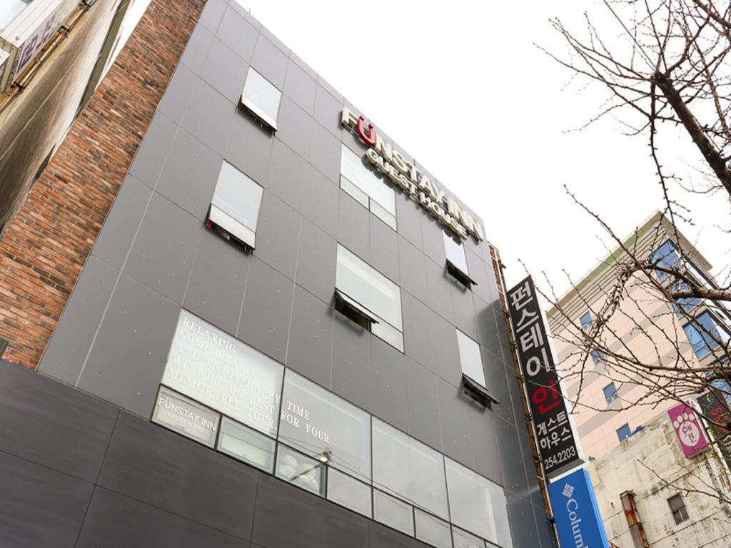 Funstay Inn Guesthouse Busan Bagian luar foto