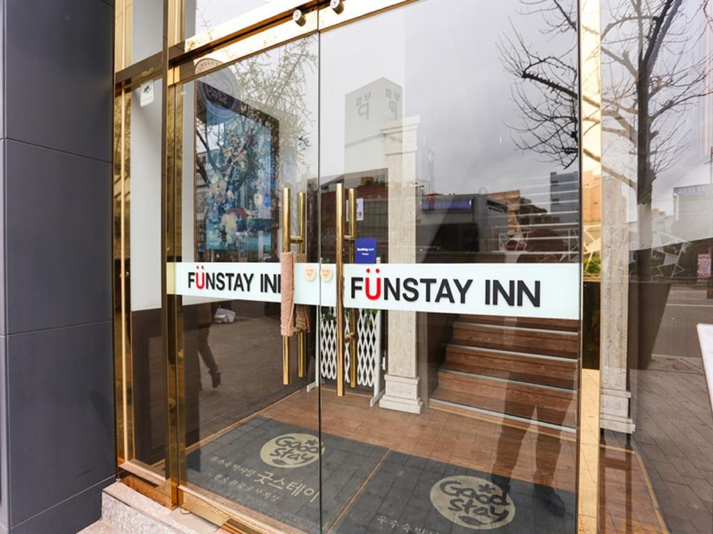 Funstay Inn Guesthouse Busan Bagian luar foto