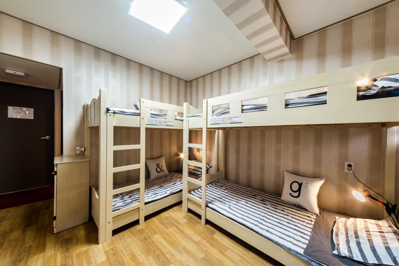Funstay Inn Guesthouse Busan Bagian luar foto