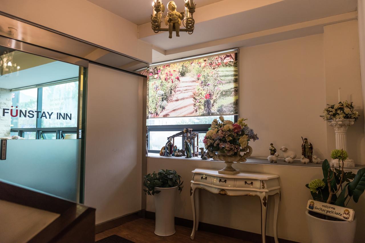 Funstay Inn Guesthouse Busan Bagian luar foto